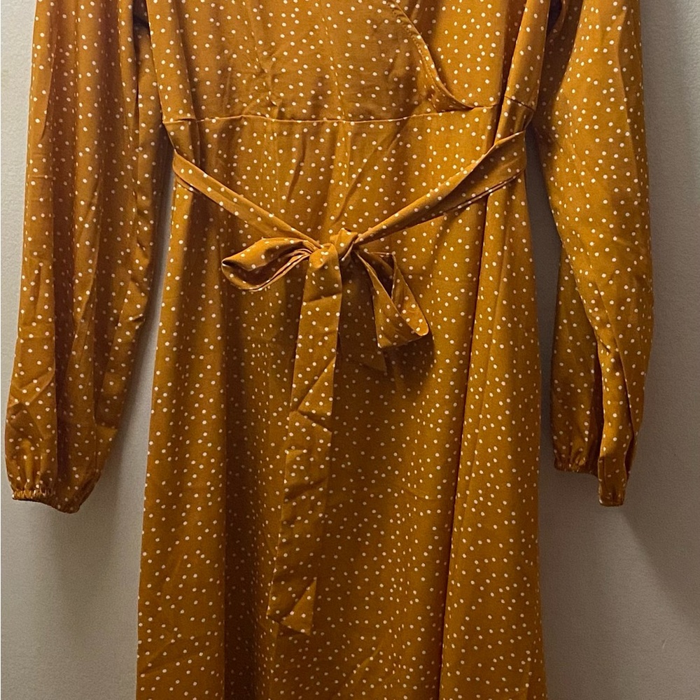 Selling SHEIN dress orange color polka dots size L.